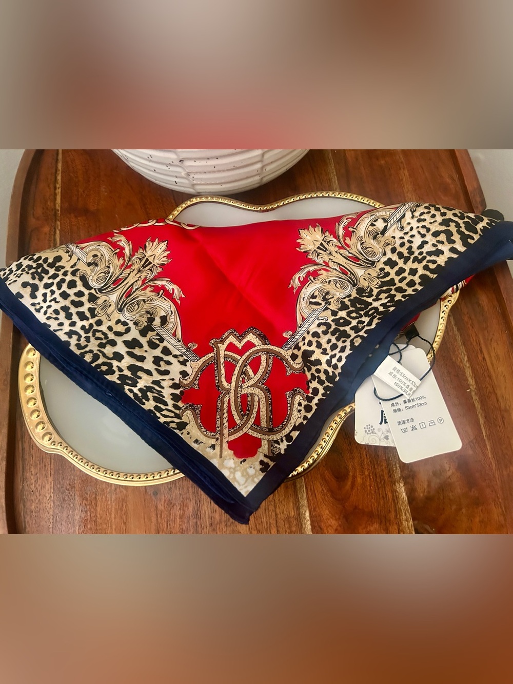 Brand New 100% Silk Gorgeous Chinese Scarf with Leopard & Chain Print